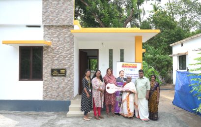 Manappuram Foundation Donates a Manappuram Snehabhavanam to Ms. Santha Narayanankutty