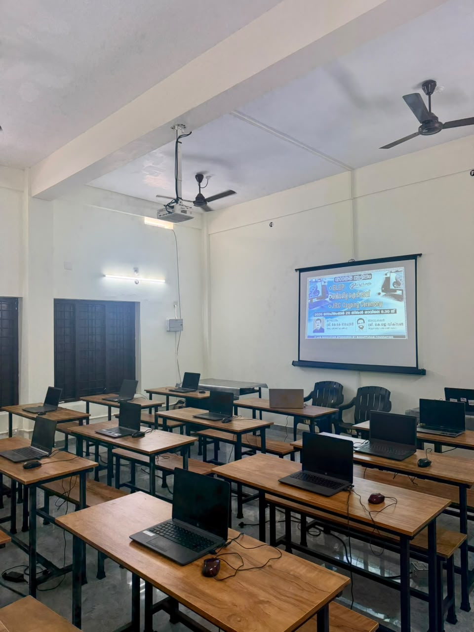 Computer laboratory with laptops